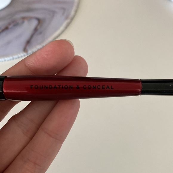 Foundation and Concealer Brush - Picture 3 of 6